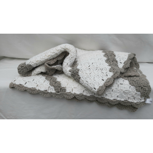 So-little handmade Wit/taupe babydekentje