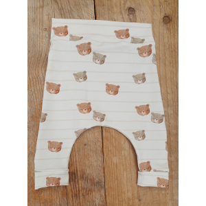 Baggy broekje beertje met streep