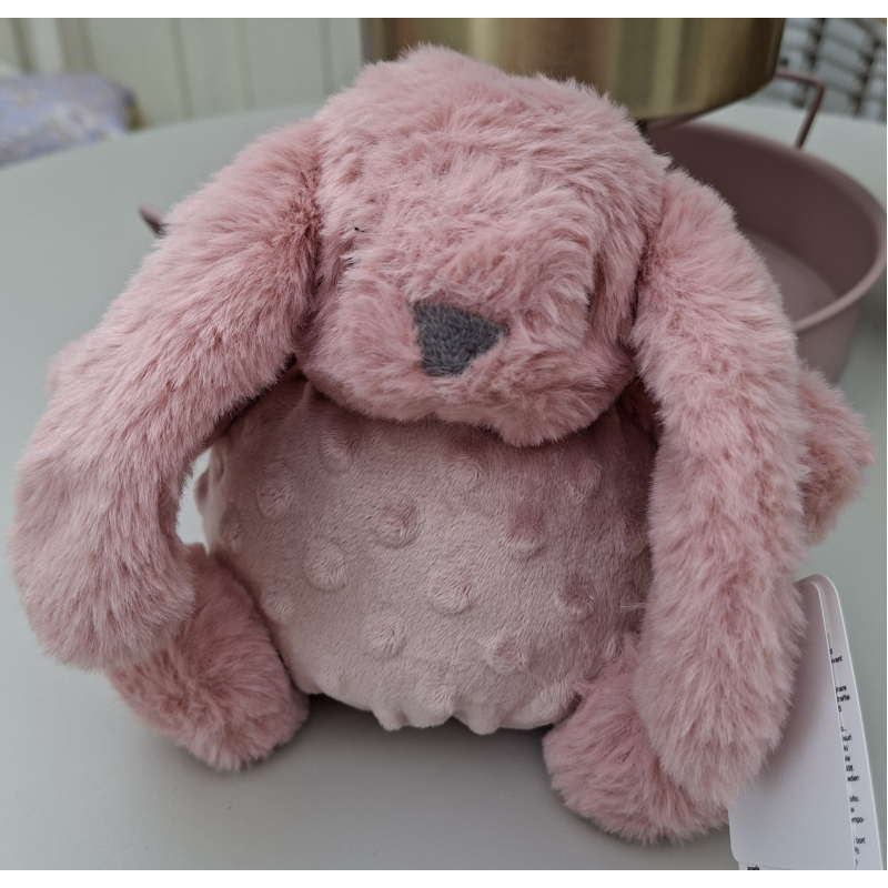 Knuffelkonijn met rammelaar