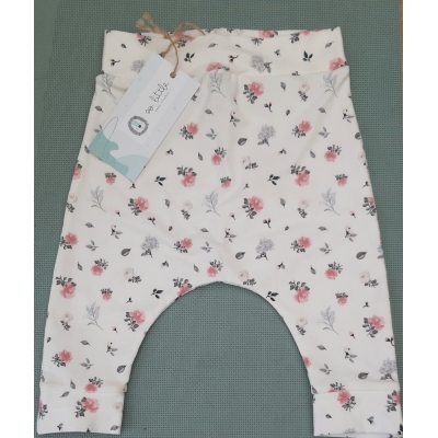 Baggy broekje lief bloemmetje