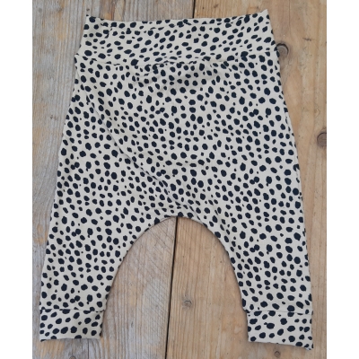 Baggy broekje licht camel met zwart